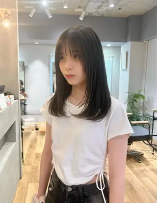 ミディアム まつい みるのヘアスタイル