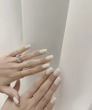 ネイル RAFFINE haru🦋🩵のネイルデザイン