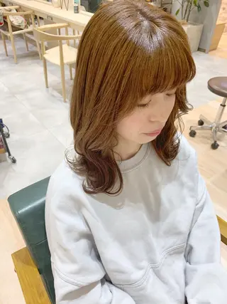 ミディアム カラー 吉原 由菜のヘアスタイル