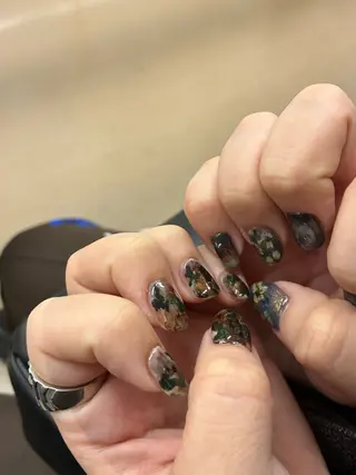 ネイル アトリエみかん所属・MIKA 🍊のネイルデザイン