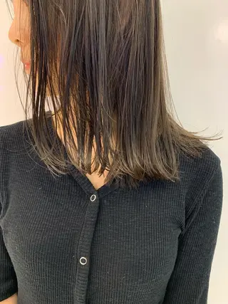 ミディアム カラー ハッシュカット/ハイ トーン/MANAMIのヘアスタイル