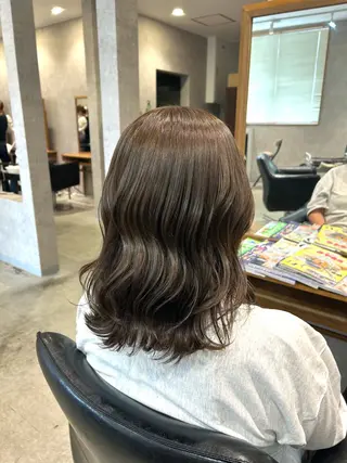 ミディアム suri-ru hair【スリールヘアー】所属・FURUSAWA AOIのヘアスタイル