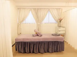 ショート ミューズビューティー所属・山本 ゆりのエステ・リラクイメージ