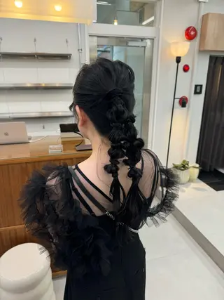 セミロング ヘアアレンジ MIES amane(アマネ)のヘアスタイル