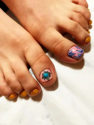 ネイル 菅野 愛花のネイルデザイン