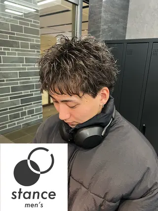 ショート メンズ スパイキーの鬼 ヒロムのヘアスタイル