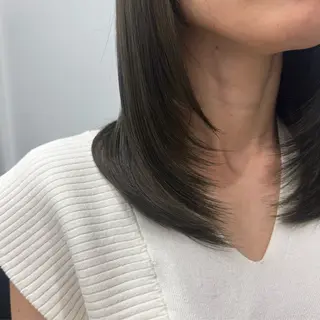 ミディアム カラー BELLE by revo所属・𝘀𝗮𝗲/ 艶髪/ショートボブのヘアスタイル