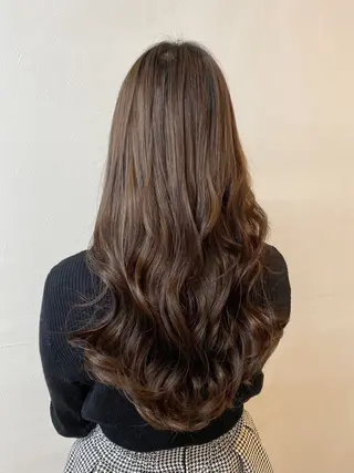 セミロング GLOSS 心斎橋 山上のヘアスタイル
