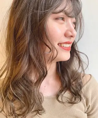 セミロング カラー 村田 奈月のヘアスタイル