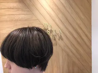 ショート カラー 鈴村 大介のヘアスタイル