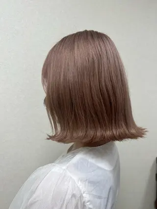 ミディアム あおい/透明感 /ハイトーンのヘアスタイル