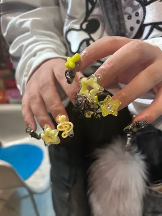 ネイル キラキラオメメ みずなのネイルデザイン