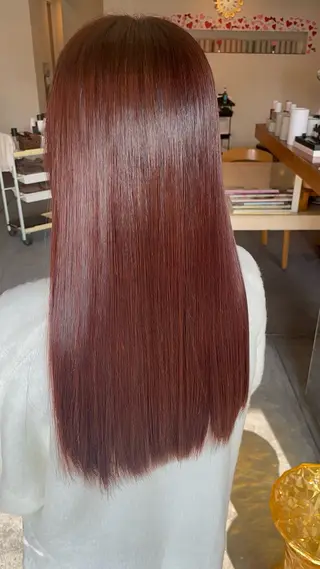 セミロング ブリーチカラー/ ワンカラー/有馬琉翔のヘアスタイル