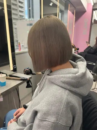 ショート Rlino所属・ﾊｲﾗｲﾄ/ﾚｲﾔｰ ｶｯﾄ/大嶽謙のヘアスタイル