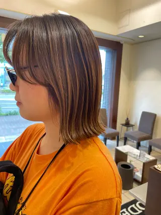 ミディアム 桑田 新菜のヘアスタイル