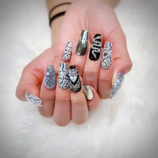 ネイル hair&nail ROOTS所属・ﾍｱﾒｲｸ&ﾈｲﾙ ♥️Azuのネイルデザイン