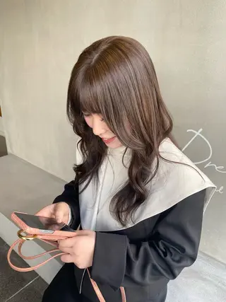 ロング カラー 石川 雅のヘアスタイル