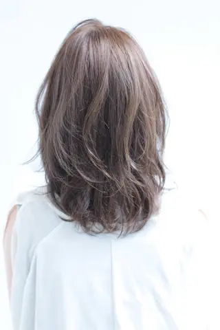 ミディアム カラー 農添 杏のヘアスタイル