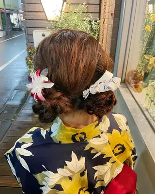 セミロング ヘアアレンジ KURIA‪‪*⋆ஐ ブリーチ/韓国ヘアのヘアスタイル