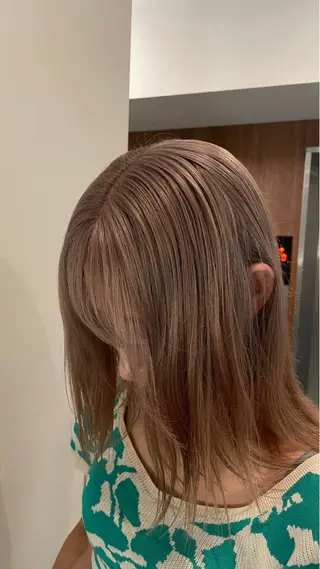 セミロング カラー Belle 新宿店所属・momoka💛 ショートカットのヘアスタイル