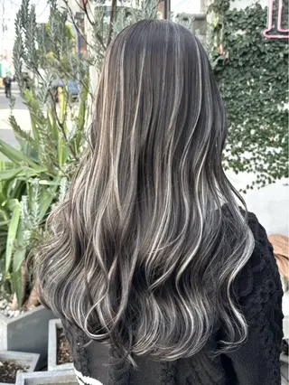 カラー beige/ 海碧のヘアスタイル