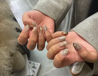 ネイル nailstudio eviz新宿店のネイルデザイン