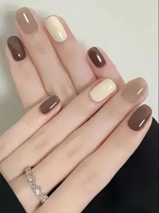 ネイル 高木 維麗絲のネイルデザイン