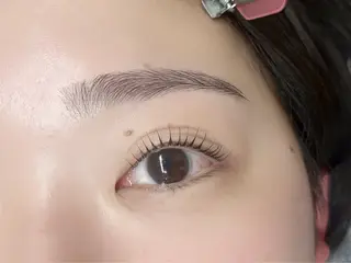 アイブロウ エサージュ渋谷所属・ecarge🫧 karinのマツエク・マツパデザイン