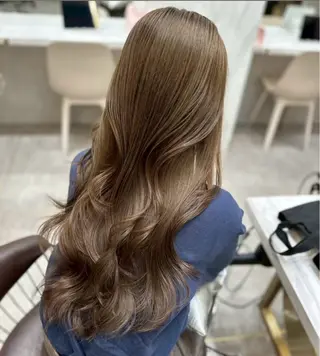 ロング 🎀透明感ブラウ ンshizuka🎀のヘアスタイル