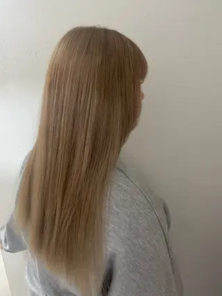 カラー 鈴木 凜のヘアスタイル
