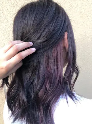 セミロング カラー 大内 郁のヘアスタイル