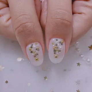 ネイル 🎀まゆ 🪽🐾のネイルデザイン