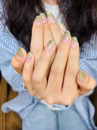 ネイルサロンエーナイン本店所属・もろずみ あやのネイルデザイン