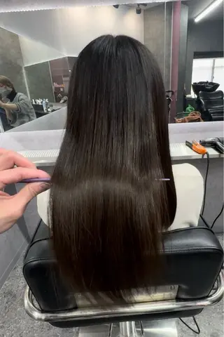 セミロング 曲がる縮毛矯正 髪質改善/西尾 幸樹のヘアスタイル