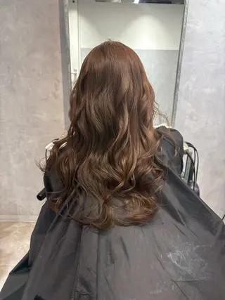 カラー ベージュ、ブラウン ／ボブ　ユミのヘアスタイル