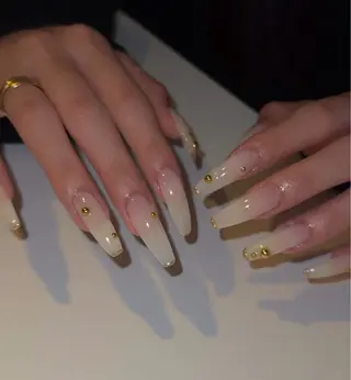 ネイル Chisa Nail Studio所属・チ サのネイルデザイン
