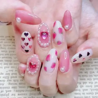 ネイル NOIROUGE所属・NOI ROUGEのネイルデザイン