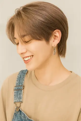 ショート カラー Men's BIRTH by happiness 梅田中崎町店所属・メンズ特化美容師 カラー専門ぺーターのヘアスタイル