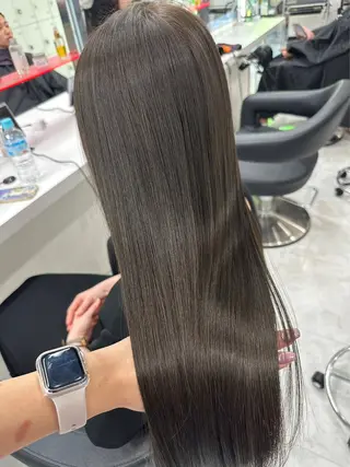 ロング カラー ヘアアレンジ 韓国レイヤー＆ピンク 艶髪🩶maikoのヘアスタイル