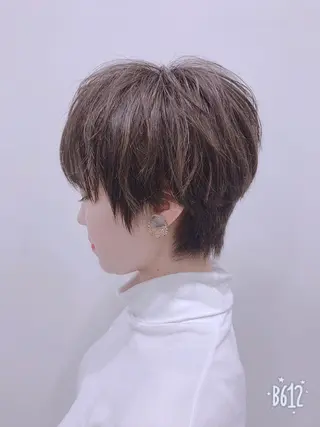 ショート 伊奈 航平のヘアスタイル