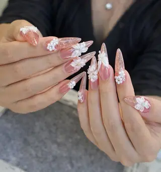 ネイル Hana✴︎ Labon Artのネイルデザイン