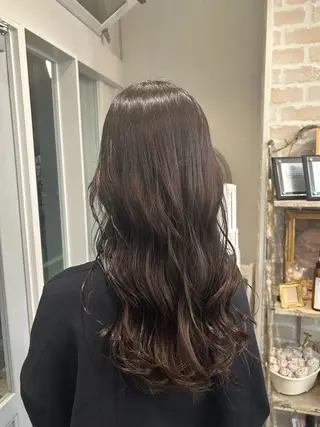 ロング 小磯 維織のヘアスタイル