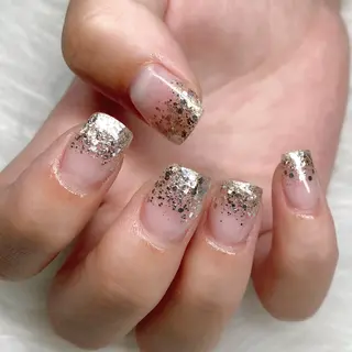 ネイル ⁸ᵃᵖᵖʸ🐝⋆゜ MöEのネイルデザイン