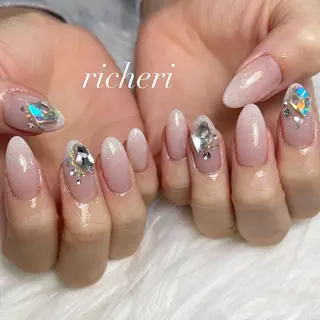 ミディアム ネイル richeri beautyのネイルデザイン