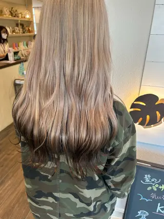 ロング カラー 森 麻衣葉のヘアスタイル