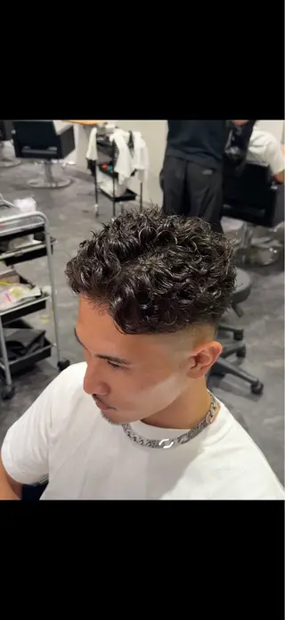 ショート パーマ メンズ メンズパーマ特化 美容師kouyaのヘアスタイル