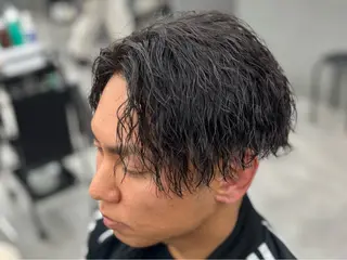 パーマ メンズ 【ØVARL】🦁 メンズパーマ/レオのヘアスタイル