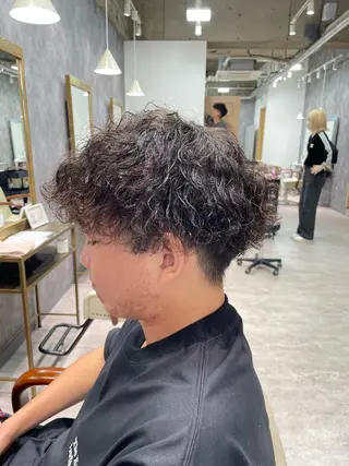 パーマ メンズ 艶感暖色カラー /透明感/瀬戸山舞のヘアスタイル