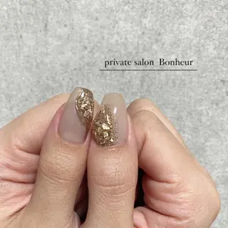 ネイル BONHEUR Annaのネイルデザイン