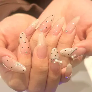 ネイル misaki🎀 coffret.のネイルデザイン